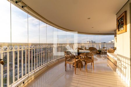 Varanda Gourmet de apartamento à venda com 4 quartos, 260m² em Vila Sofia, São Paulo