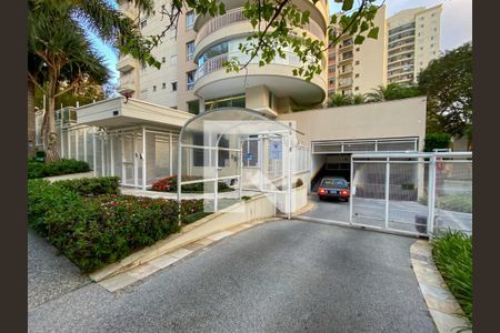 Apartamento à venda com 260m², 4 quartos e sem vagaFachada do Condomínio