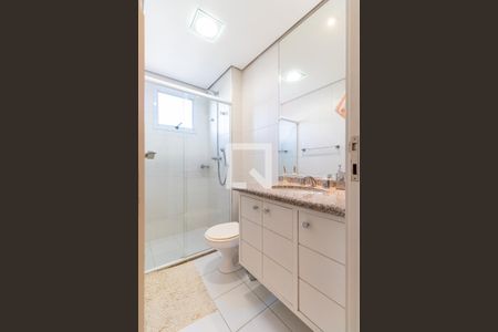 Apartamento à venda com 260m², 4 quartos e sem vagaBanheiro da Suíte 1