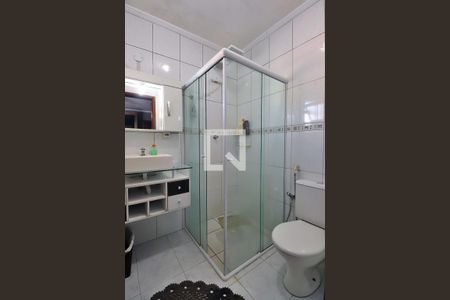 Casa à venda com 234m², 3 quartos e 3 vagasBanheiro do Quarto 1 - Suíte