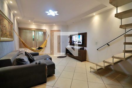 Sala de casa à venda com 3 quartos, 234m² em Utinga, Santo André