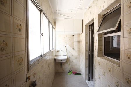 Apartamento à venda com 73m², 2 quartos e 1 vagaÁrea de Serviço