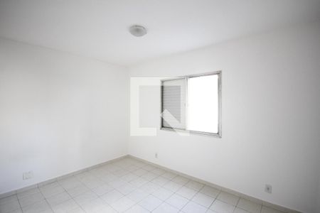 Apartamento à venda com 73m², 2 quartos e 1 vagaQuarto 2