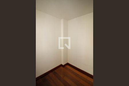 Apartamento para alugar com 77m², 2 quartos e 1 vaga Apartamento para alugar com 77m², 2 quartos e 1 vagaQuarto de Serviço