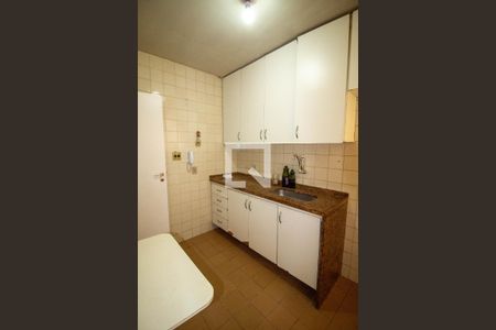Apartamento para alugar com 77m², 2 quartos e 1 vaga Apartamento para alugar com 77m², 2 quartos e 1 vagaCozinha