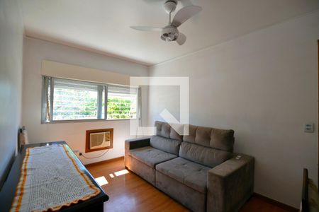 Sala de apartamento para alugar com 1 quarto, 42m² em Partenon, Porto Alegre
