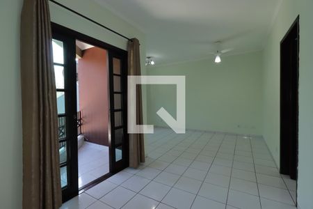 Sala de apartamento à venda com 2 quartos, 70m² em Parque Jaçatuba, Santo André