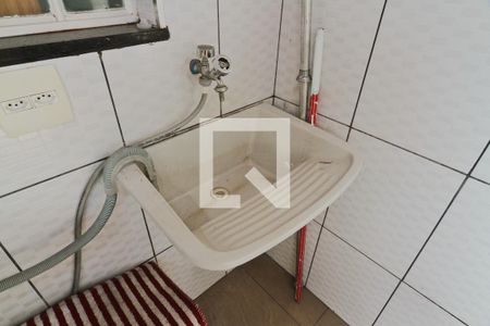Área de Serviço de casa de condomínio para alugar com 2 quartos, 70m² em Loteamento City Jaragua, São Paulo