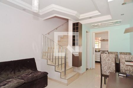 Sala de casa de condomínio para alugar com 2 quartos, 70m² em Loteamento City Jaragua, São Paulo