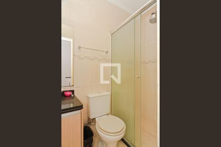 Banheiro de casa de condomínio para alugar com 2 quartos, 70m² em Loteamento City Jaragua, São Paulo