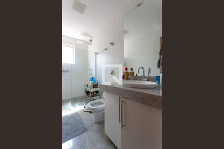Apartamento à venda com 196m², 3 quartos e 3 vagas Apartamento à venda com 196m², 3 quartos e 3 vagasBanheiro da Suíte