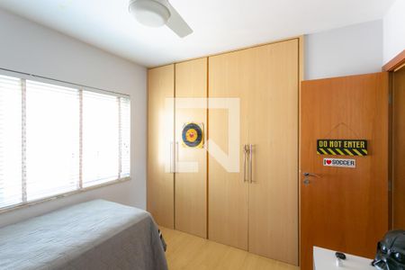 Apartamento à venda com 196m², 3 quartos e 3 vagas Apartamento à venda com 196m², 3 quartos e 3 vagasQuarto 1