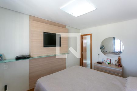 Apartamento à venda com 196m², 3 quartos e 3 vagas Apartamento à venda com 196m², 3 quartos e 3 vagasQuarto 3 - Suíte