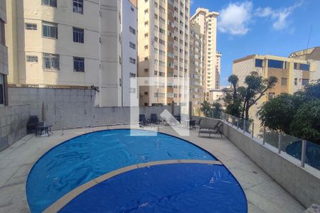 Apartamento à venda com 196m², 3 quartos e 3 vagas Apartamento à venda com 196m², 3 quartos e 3 vagasÁrea comum - Piscina
