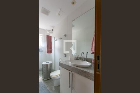 Apartamento à venda com 196m², 3 quartos e 3 vagas Apartamento à venda com 196m², 3 quartos e 3 vagasBanheiro