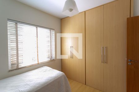 Apartamento à venda com 196m², 3 quartos e 3 vagas Apartamento à venda com 196m², 3 quartos e 3 vagasQuarto 2