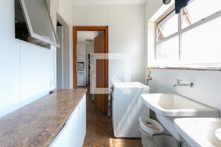 Apartamento à venda com 196m², 3 quartos e 3 vagas Apartamento à venda com 196m², 3 quartos e 3 vagasÁrea de Serviço