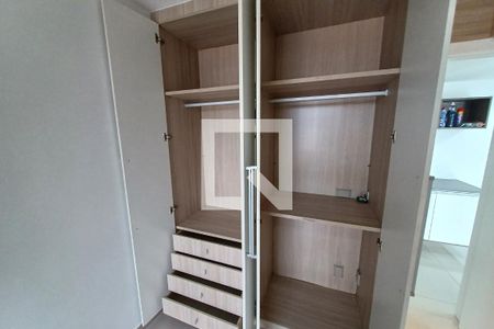 Apartamento à venda com 53m², 1 quarto e 1 vagaQuarto - Armários