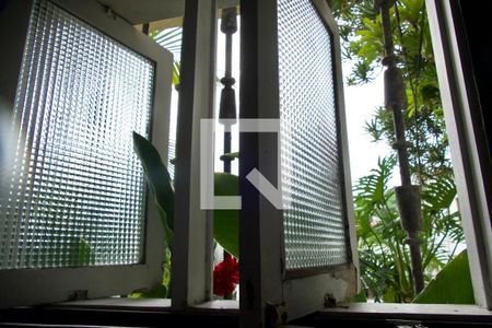 Casa à venda com 436m², 5 quartos e 2 vagas Casa à venda com 436m², 5 quartos e 2 vagasCozinha vista