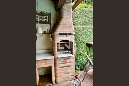 Casa à venda com 436m², 5 quartos e 2 vagas Casa à venda com 436m², 5 quartos e 2 vagasChurrasqueira