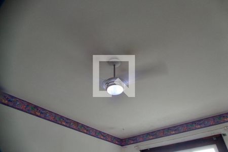 Casa à venda com 436m², 5 quartos e 2 vagas Casa à venda com 436m², 5 quartos e 2 vagasQuarto 4