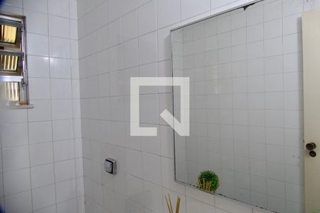 Casa à venda com 436m², 5 quartos e 2 vagas Casa à venda com 436m², 5 quartos e 2 vagasBanheiro social