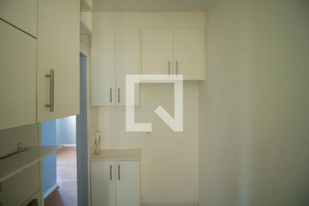 Apartamento para alugar com 45m², 2 quartos e 1 vagaCozinha - Armários