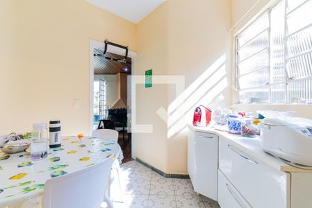 Casa à venda com 275m², 3 quartos e 4 vagasCozinha - Copa