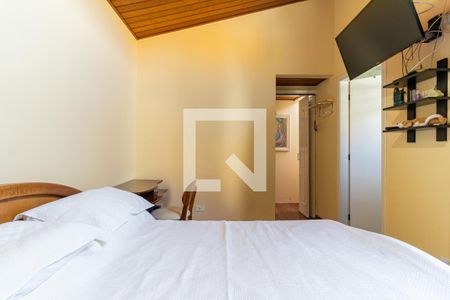 Casa à venda com 275m², 3 quartos e 4 vagasSuíte 2