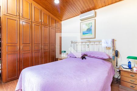 Casa à venda com 275m², 3 quartos e 4 vagasSuíte 3