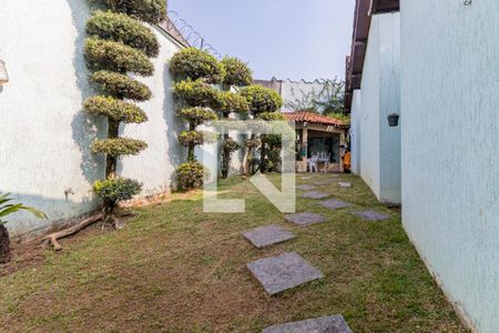Casa à venda com 275m², 3 quartos e 4 vagasQuintal