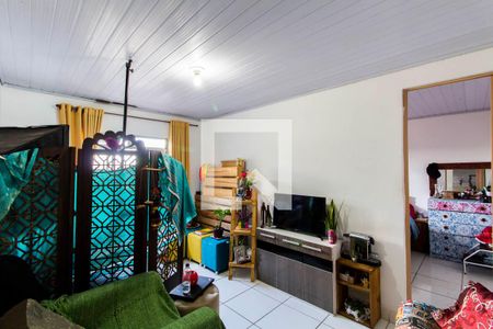 Sala  de casa para alugar com 1 quarto, 50m² em Vila Ré, São Paulo