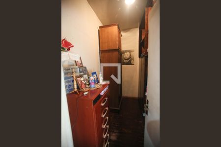 Casa à venda com 431m², 4 quartos e 3 vagasCloset