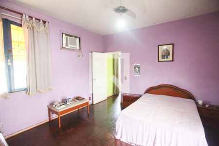 Casa à venda com 431m², 4 quartos e 3 vagasQuarto Suíte