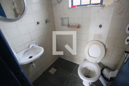 Casa à venda com 431m², 4 quartos e 3 vagasBanheiro de Serviço