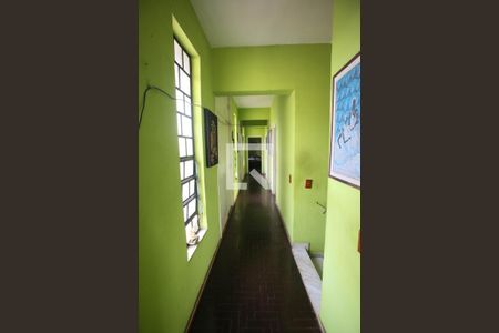 Casa à venda com 431m², 4 quartos e 3 vagasCorredor