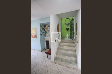 Casa à venda com 431m², 4 quartos e 3 vagasEscada