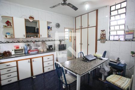 Casa à venda com 431m², 4 quartos e 3 vagasCozinha