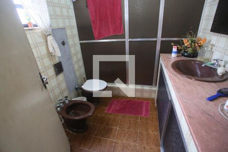 Casa à venda com 431m², 4 quartos e 3 vagasBanheiro da Suíte