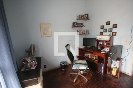 Casa à venda com 431m², 4 quartos e 3 vagasEscritório