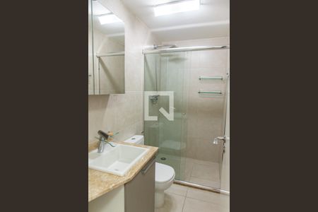 Apartamento à venda com 70m², 2 quartos e 1 vagaBanheiro da suíte