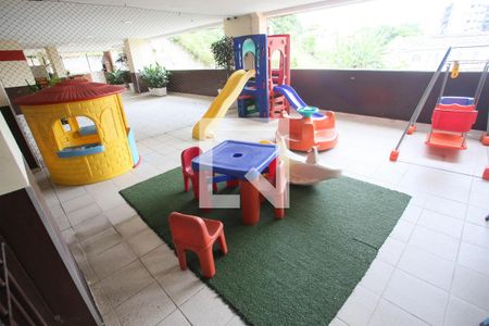 Apartamento à venda com 175m², 4 quartos e 1 vaga Apartamento à venda com 175m², 4 quartos e 1 vagaÁrea Comum - Playground