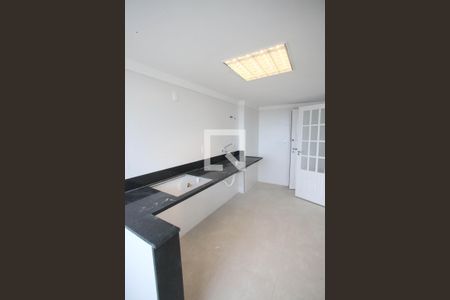 Apartamento à venda com 175m², 4 quartos e 1 vaga Apartamento à venda com 175m², 4 quartos e 1 vagaCcozinha