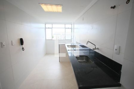 Apartamento à venda com 175m², 4 quartos e 1 vaga Apartamento à venda com 175m², 4 quartos e 1 vagaCcozinha
