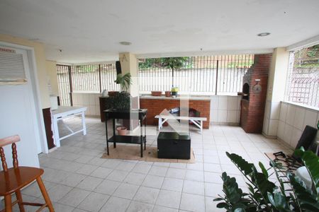 Apartamento à venda com 175m², 4 quartos e 1 vaga Apartamento à venda com 175m², 4 quartos e 1 vagaÁrea comum - Churrasqueira