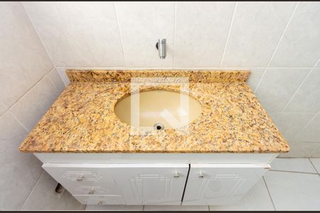 Apartamento para alugar com 60m², 2 quartos e sem vagaDetalhe - Banheiro