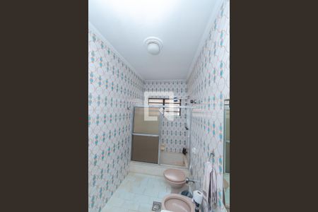 Casa à venda com 440m², 4 quartos e 5 vagasBanheiro Corredor