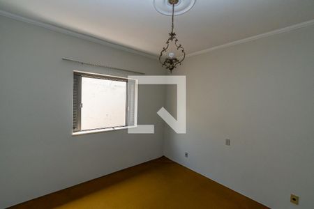 Casa à venda com 440m², 4 quartos e 5 vagasQuarto 2