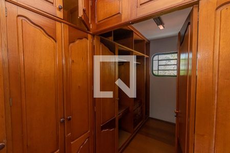 Casa à venda com 440m², 4 quartos e 5 vagasCloset da suíte 1