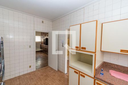 Casa à venda com 440m², 4 quartos e 5 vagasCozinha